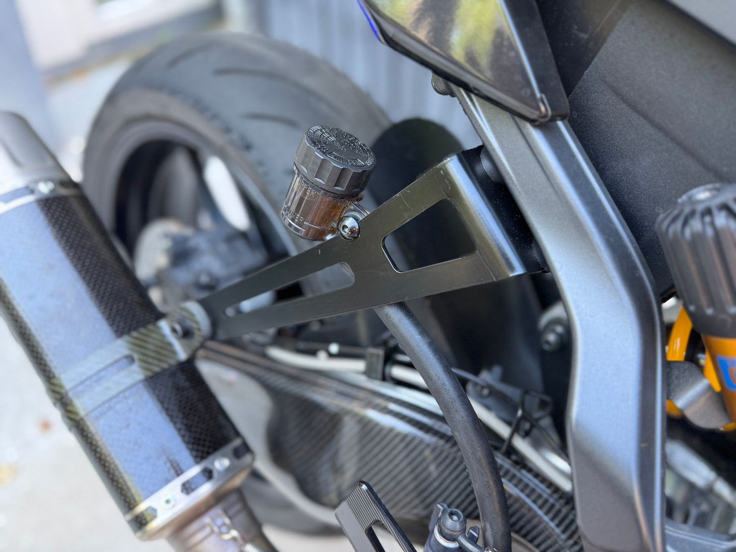 Dempersteun Akrapovic MT-09